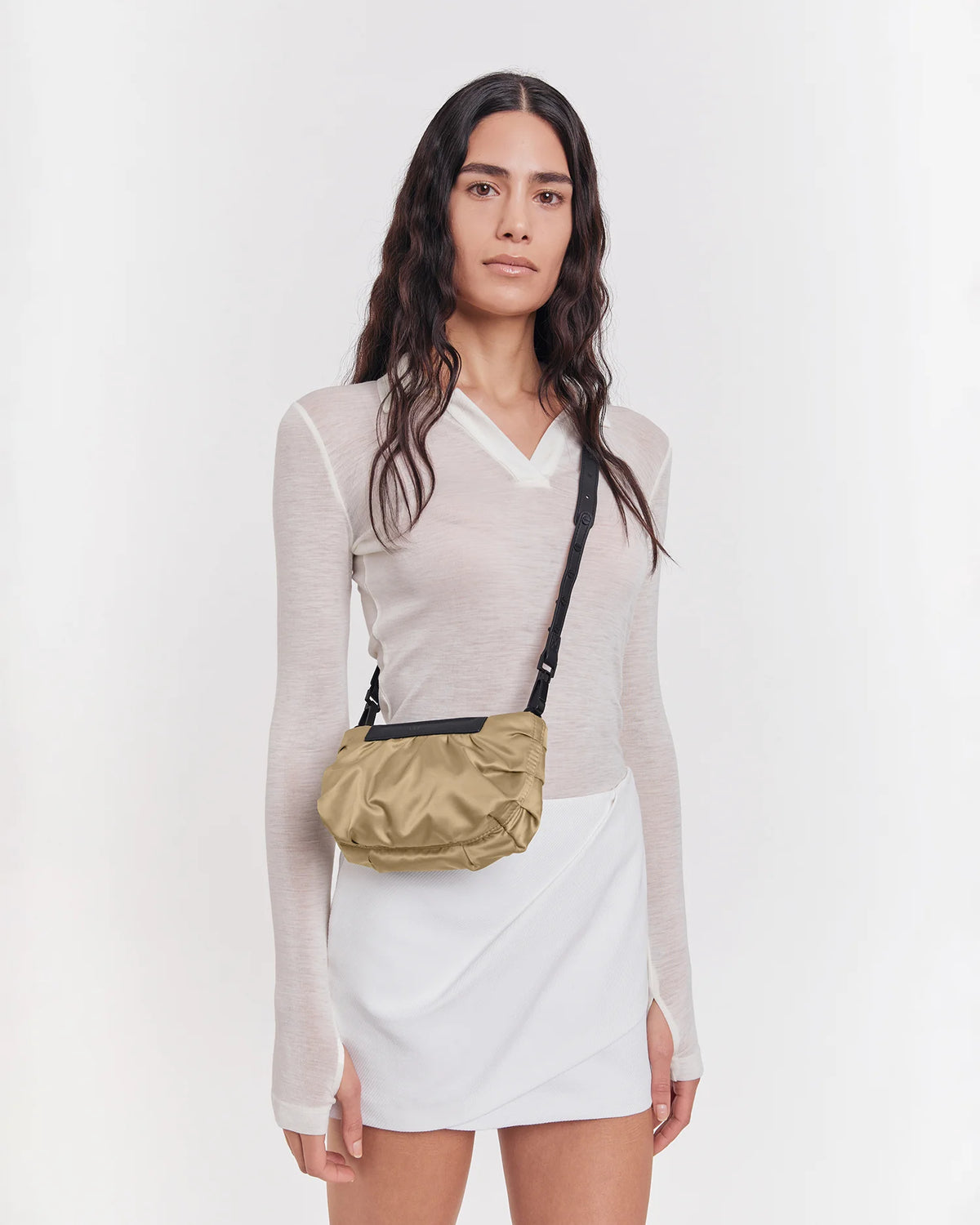 Caba Pochette Beige by VEE COLLECTIVE