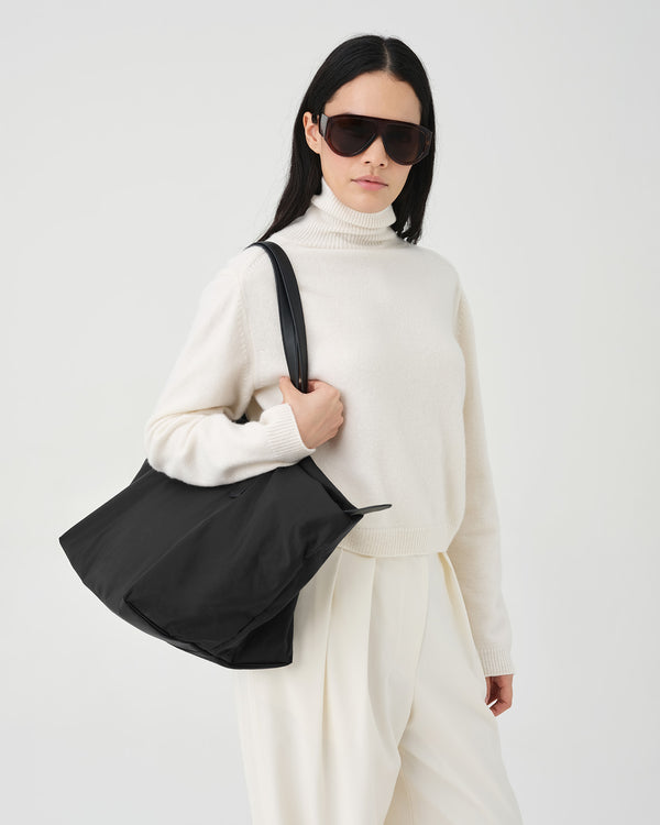 Essence City Tote Large Black Trench