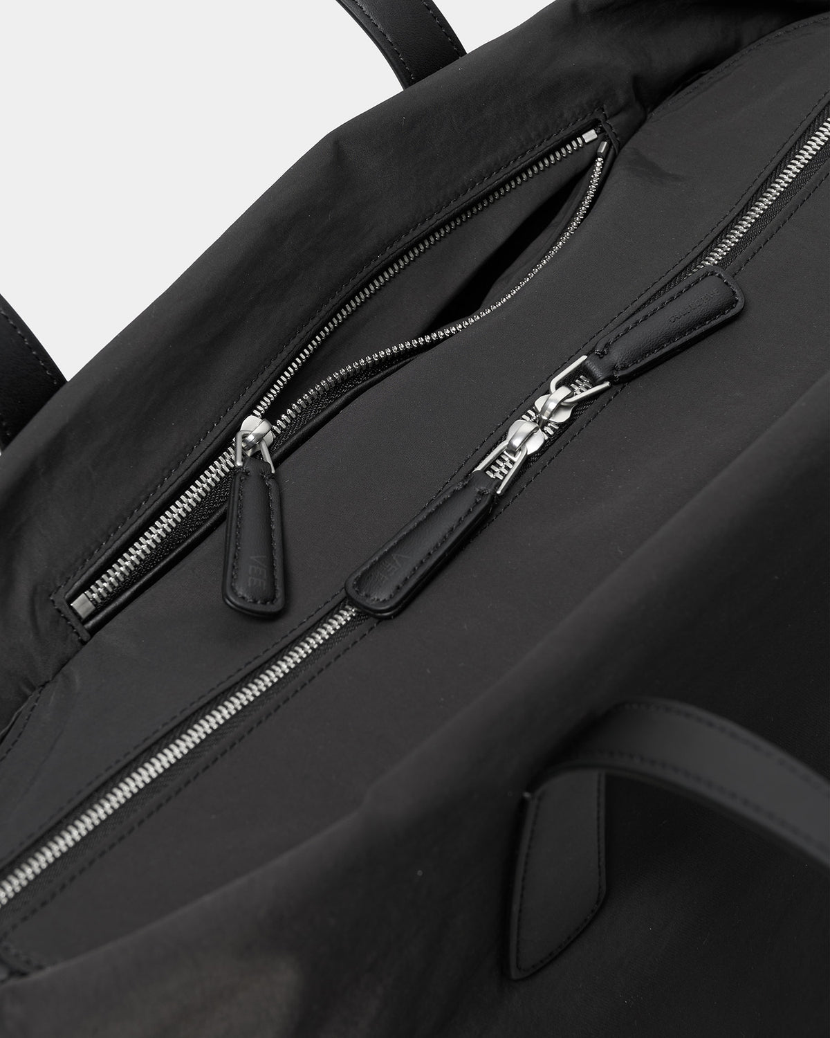 Essence City Tote Black