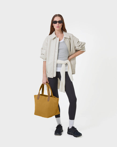 VEE x Tracy Anderson Essence Tote