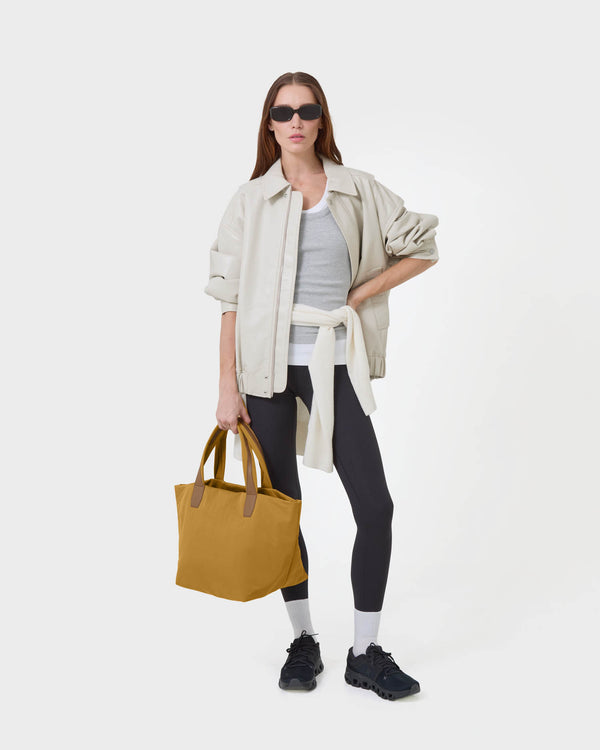 VEE x Tracy Anderson Essence Tote