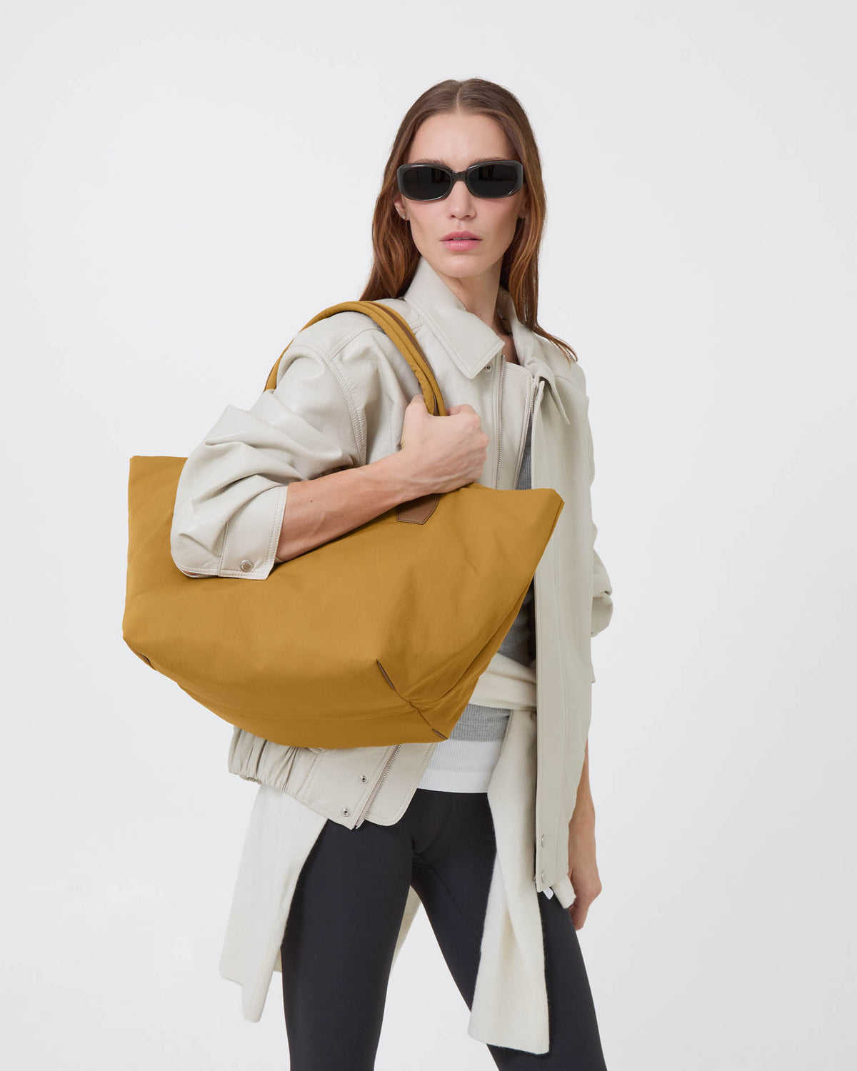VEE x Tracy Anderson Essence Tote