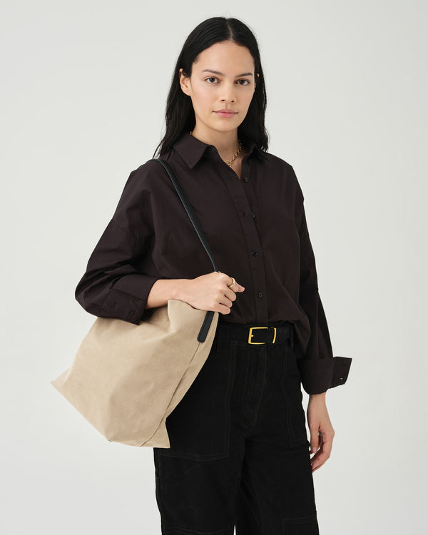 Essence Vertical Tote Beige Trench