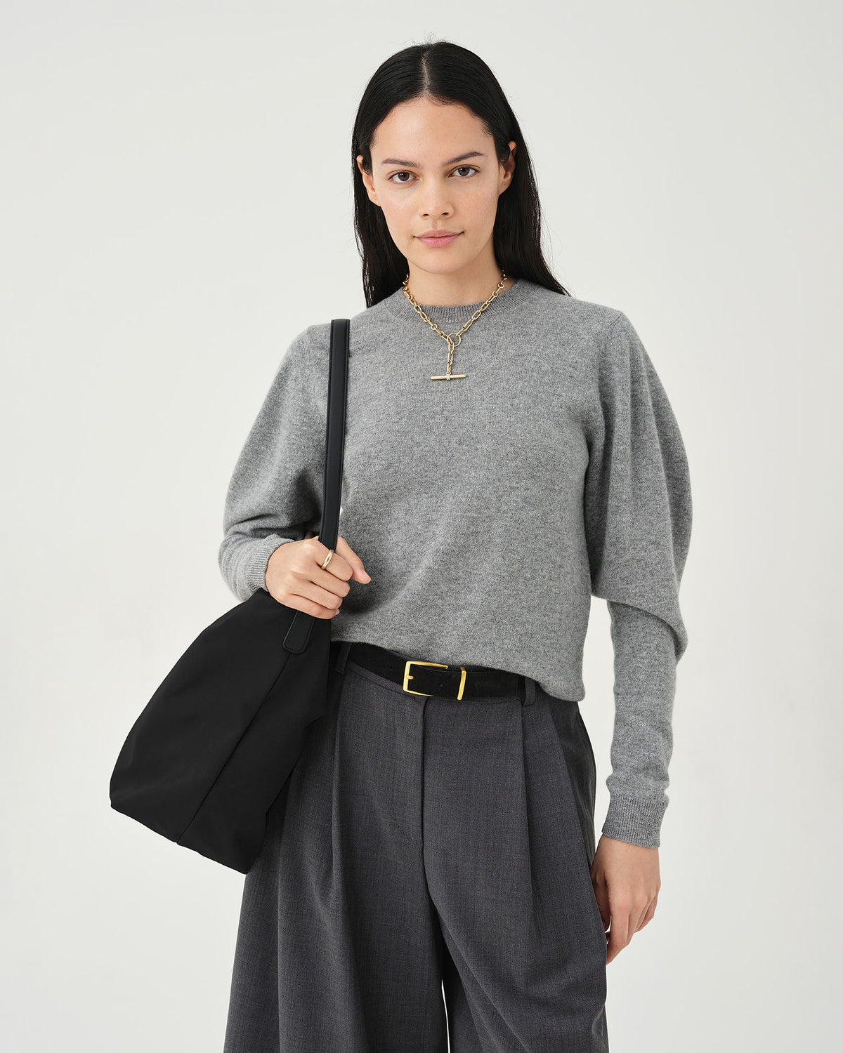 Essence Vertical Tote Black