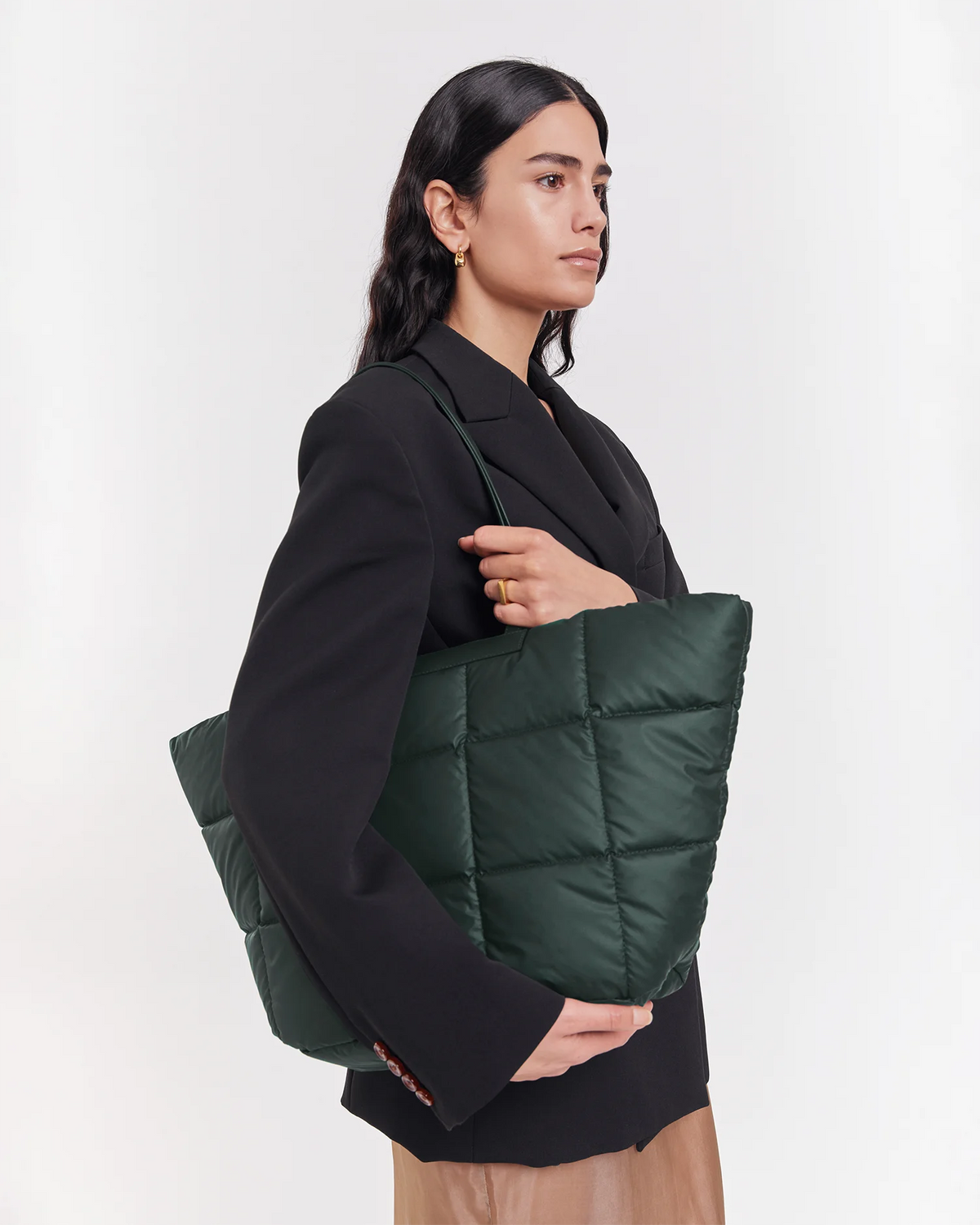 Porter Basque Bottle Green | Basque Bags | VEE COLLECTIVE