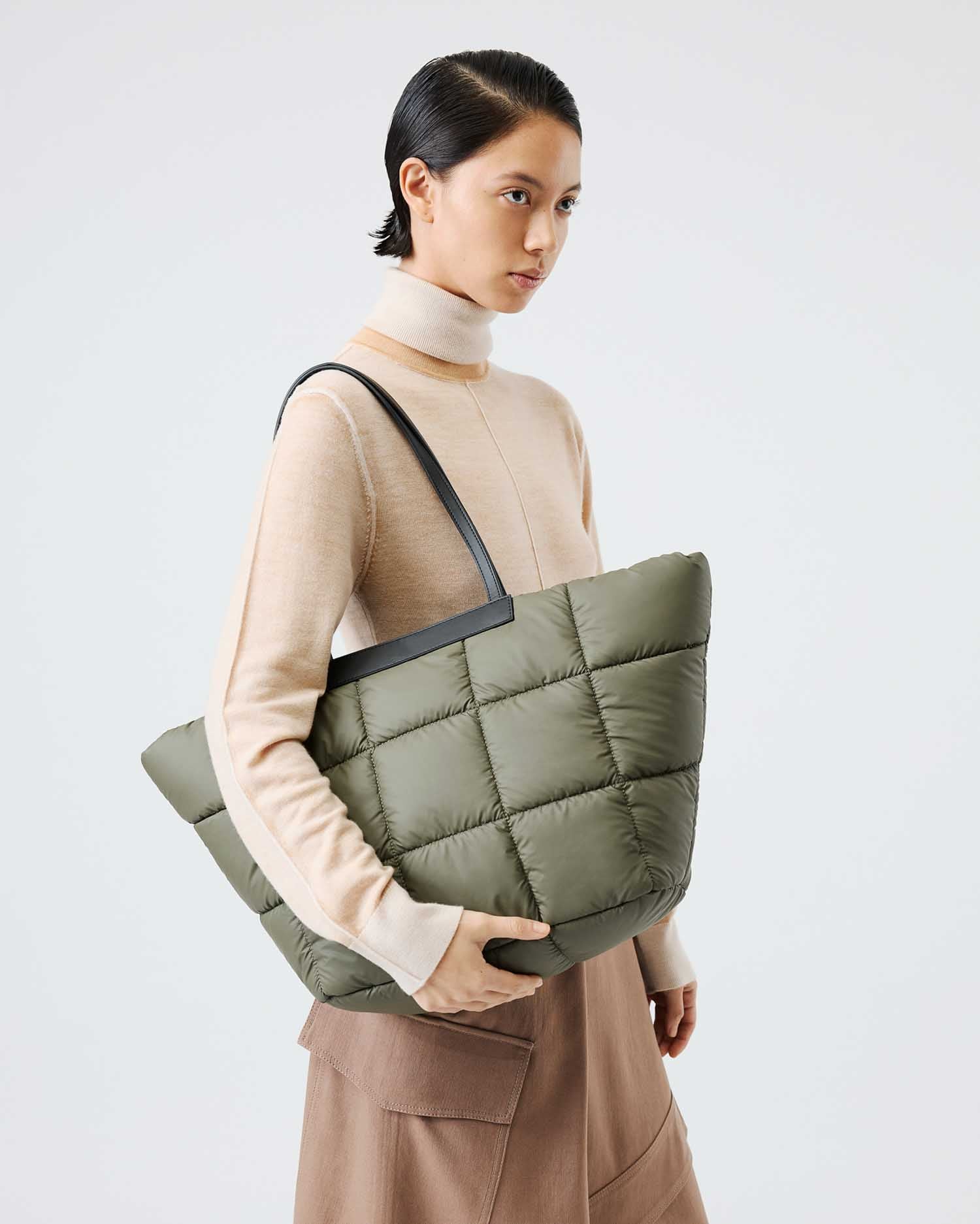 Porter Basque | Moss Basque Bags | VEE COLLECTIVE