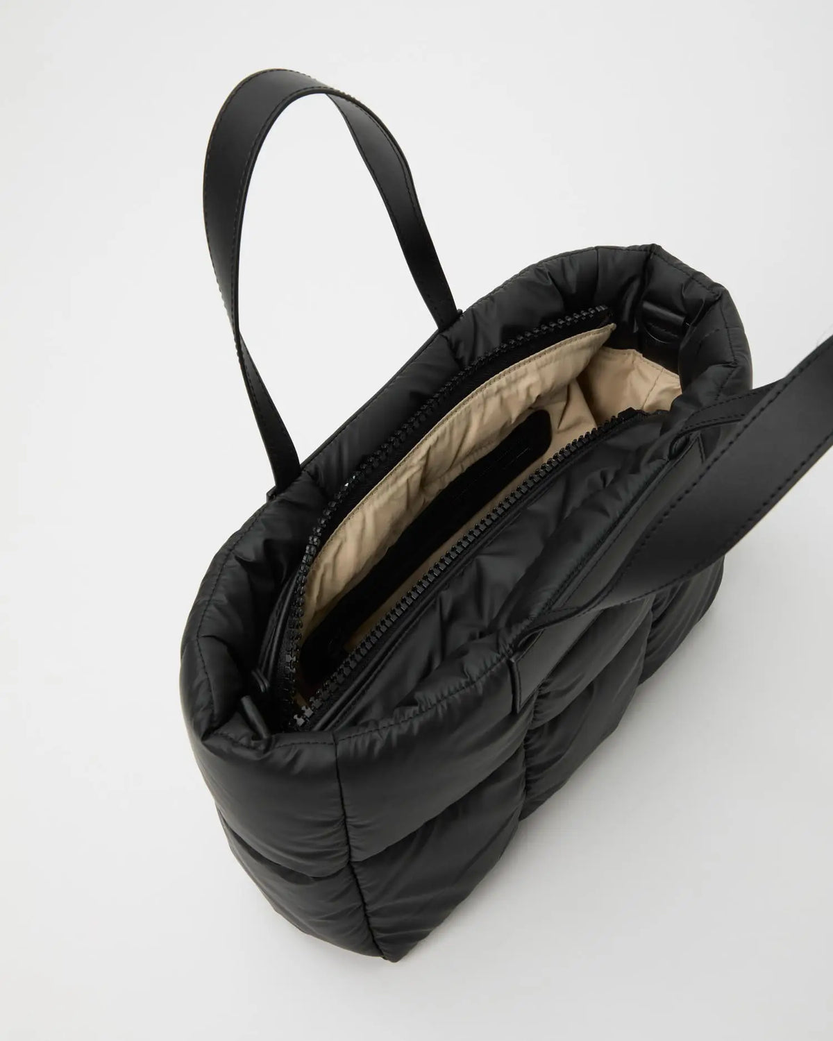 Porter Marché Small Matt Black by VEE COLLECTIVE