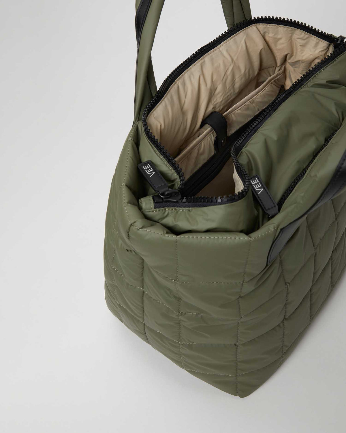 Porter Tote Medium Moss - VEE COLLECTIVE