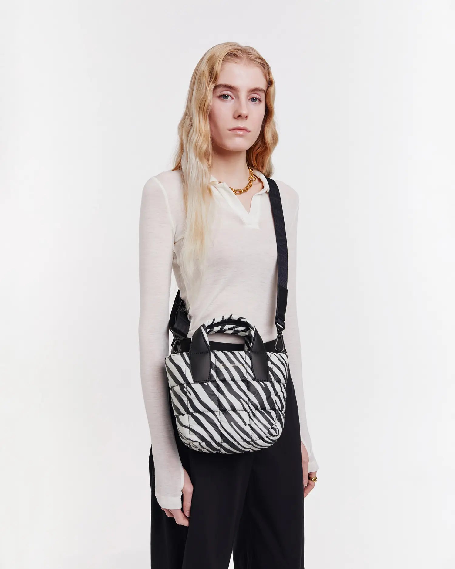 関税・送料込【VeeCollective】ゼブラポータートートミニバッグ Porter Tote Mini | Zebra Mini Tote Bags | VEE COLLECTIVE