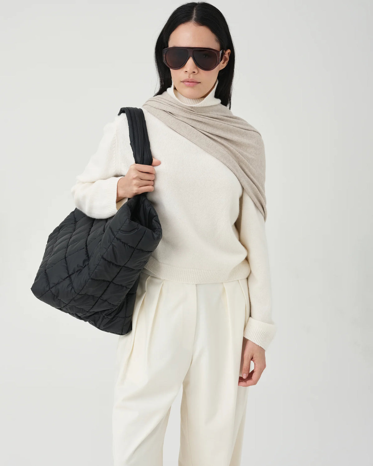 Porter Weekender | Matt Black Weekender Bags | VEE COLLECTIVE