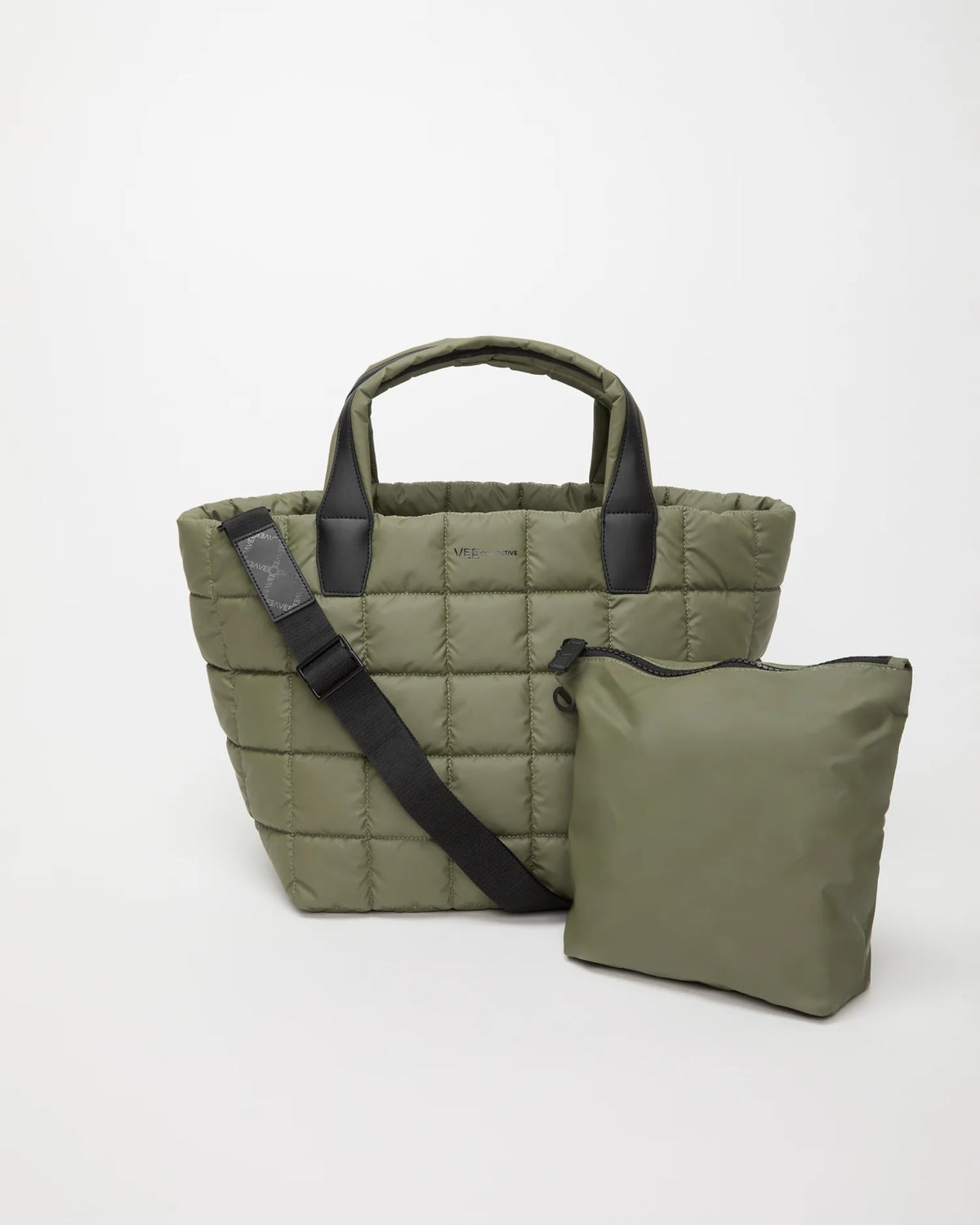 Front view of the Porter Tote Bag Medium in Moss by Vee Collective, shown with its matching pouch and detachable strap.