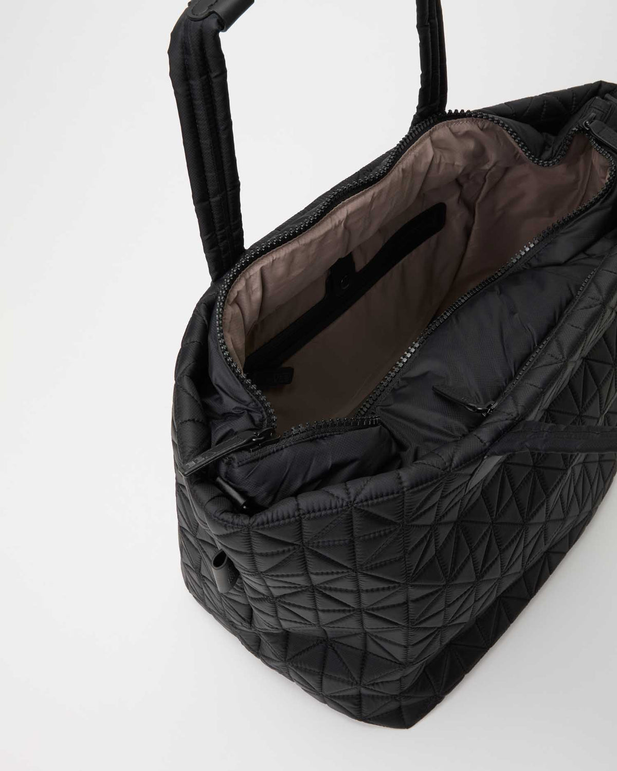 Vee Weekender Black - VEE COLLECTIVE