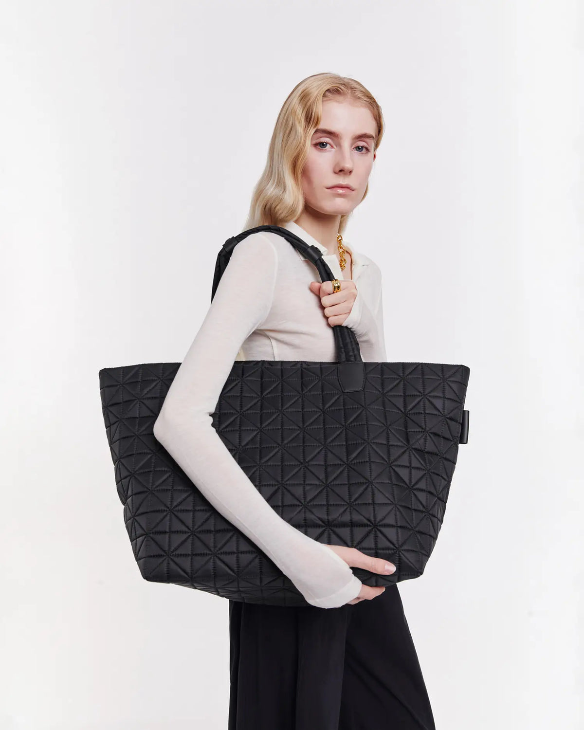 Vee Weekender Black - VEE COLLECTIVE