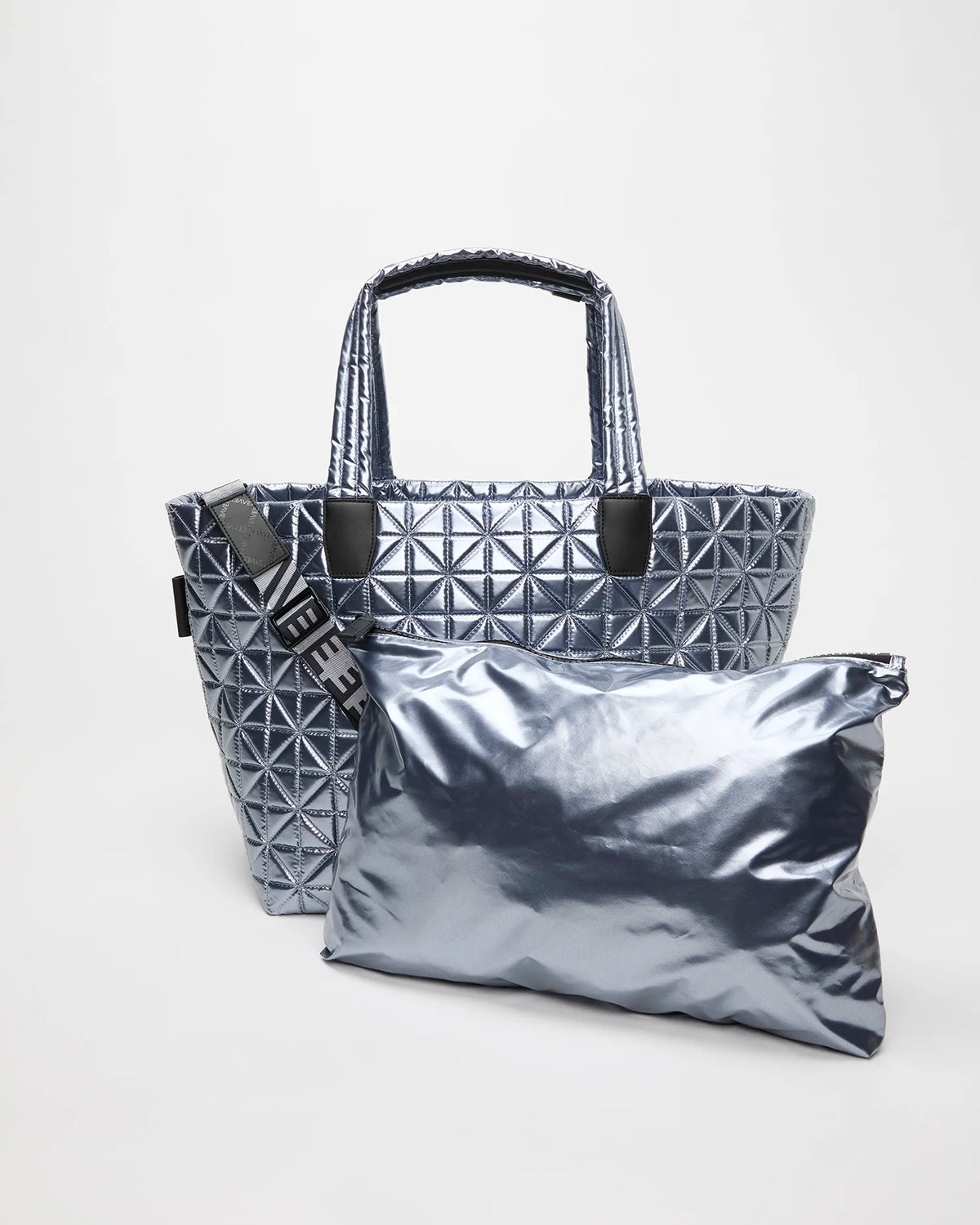Vee Weekender Icy Silver | Weekender Bags | VEE COLLECTIVE