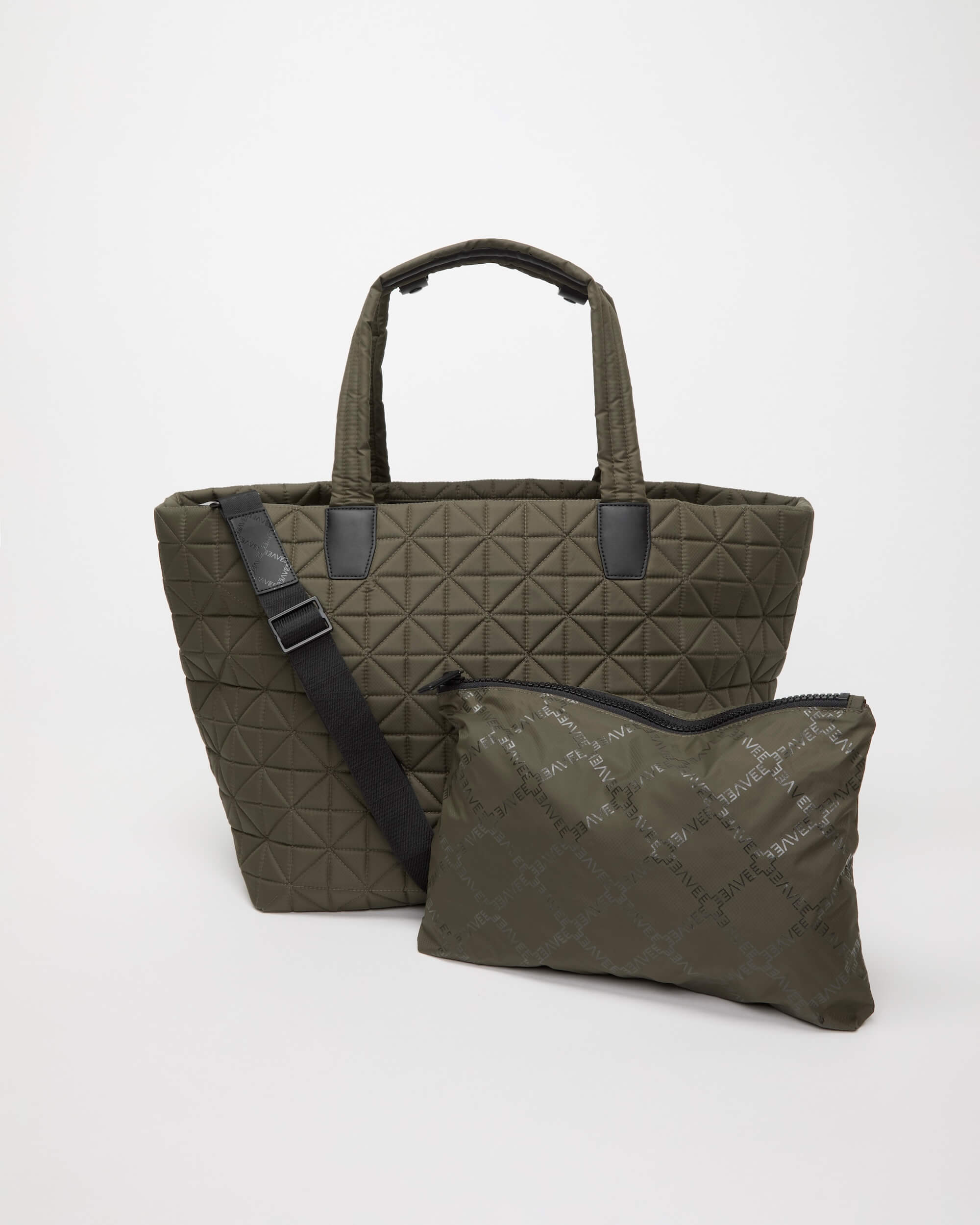Vee Weekender | Olive Weekender Bags | VEE COLLECTIVE